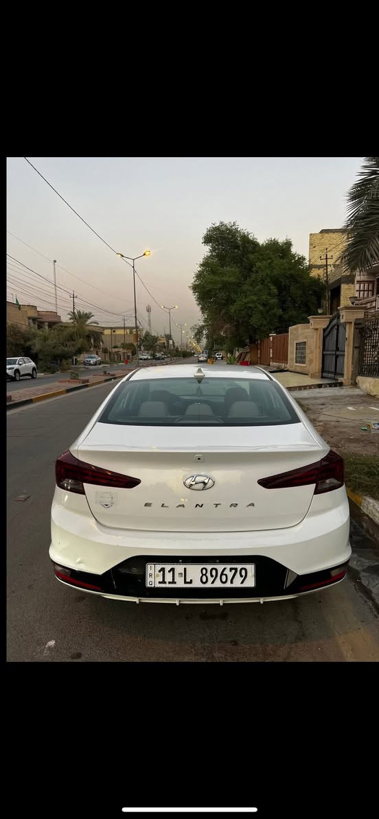 النترا 2019 بيه تصليح شبر بل لغد الأيسر السياره ماشيه 81 سونارها موجود ومشر هم لغد بل الصوره السعر 122 ***********
