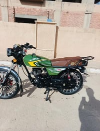 دراجه لبيع الموديل 24 محدث عل 25 الدراجه بيهه الشاشه محتركه فقط والسعر...