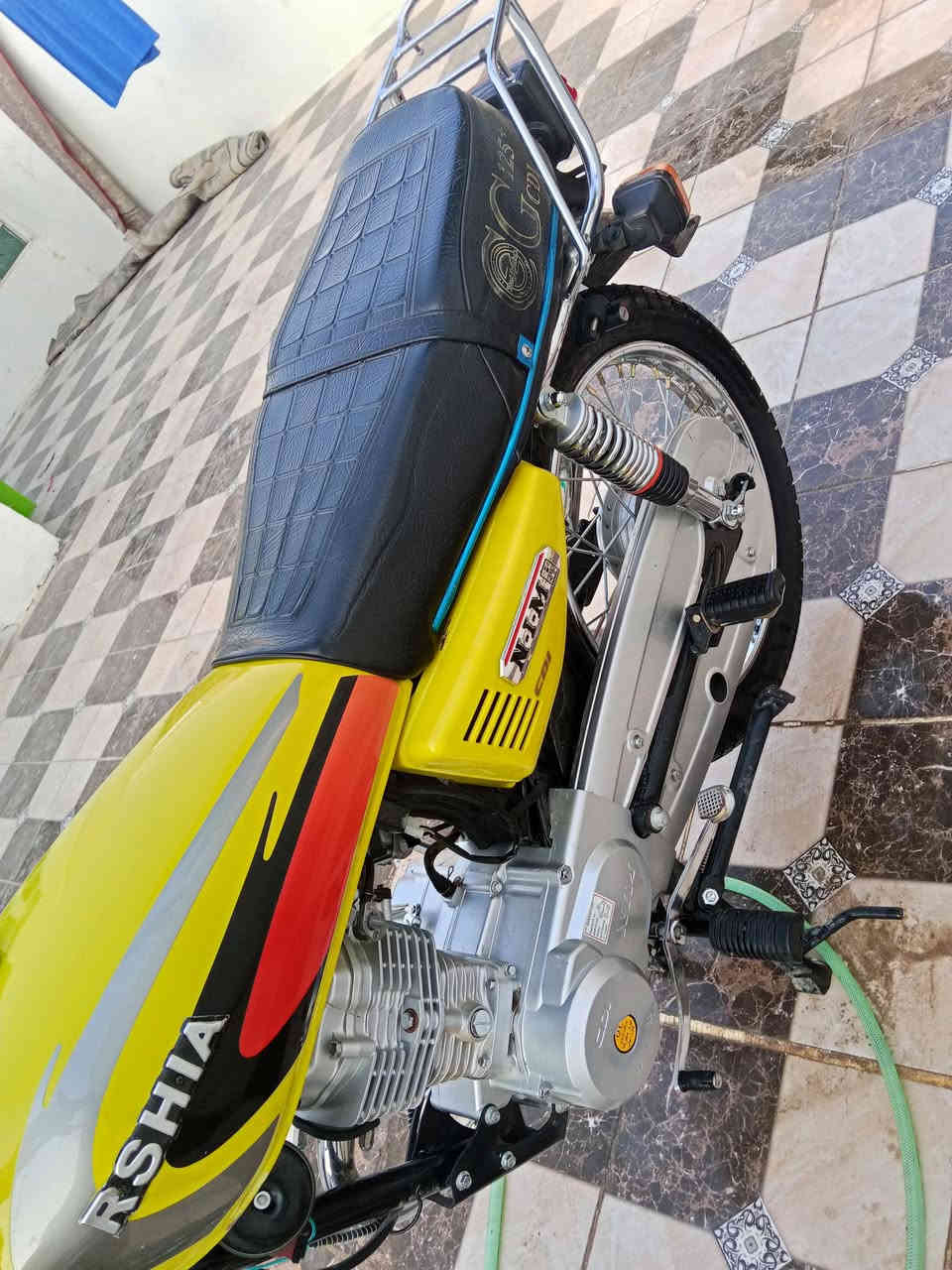 سلام عليكم 
دراجه اربع كير مديل 2025 اصولي 
سعرها 950 
مكاني نجف عباسيه 
***********
