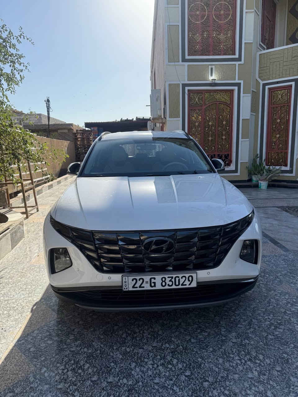 سلام عليكم 
توكسان 2024
رقم أربيل تحول او وكاله فول موصفات عدا تنته
بيه بارد باب سايق 
السعر 205 وبيه مجال بسيط
البصره 
*********** Singapore
