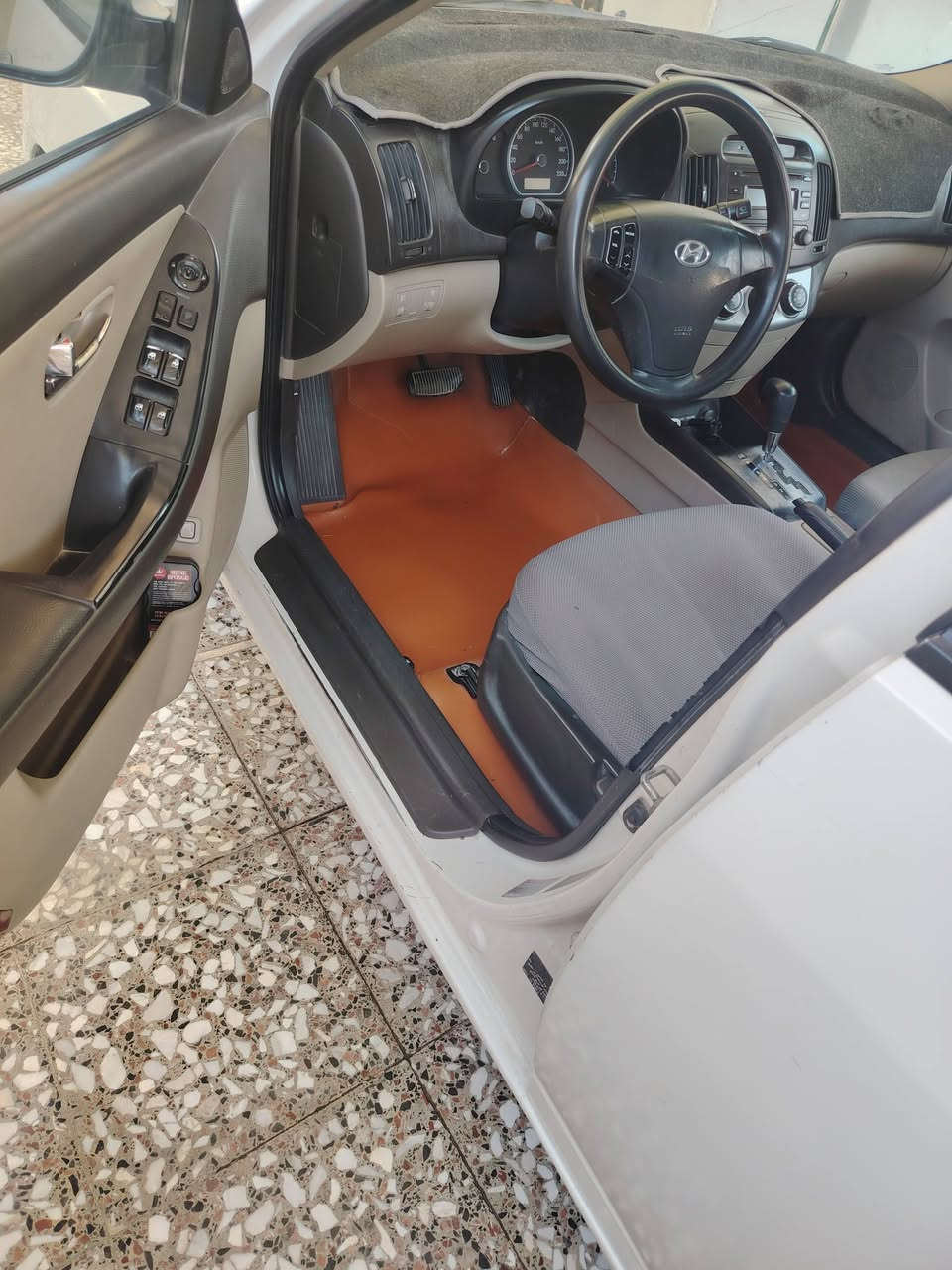 السلام عليكم النترا موديل 2010 خليجي فتحه مكينه 2000 السياره بأسمي ماناقصها اي شي بيها ثلاث قطع صبغ
***********
***********
