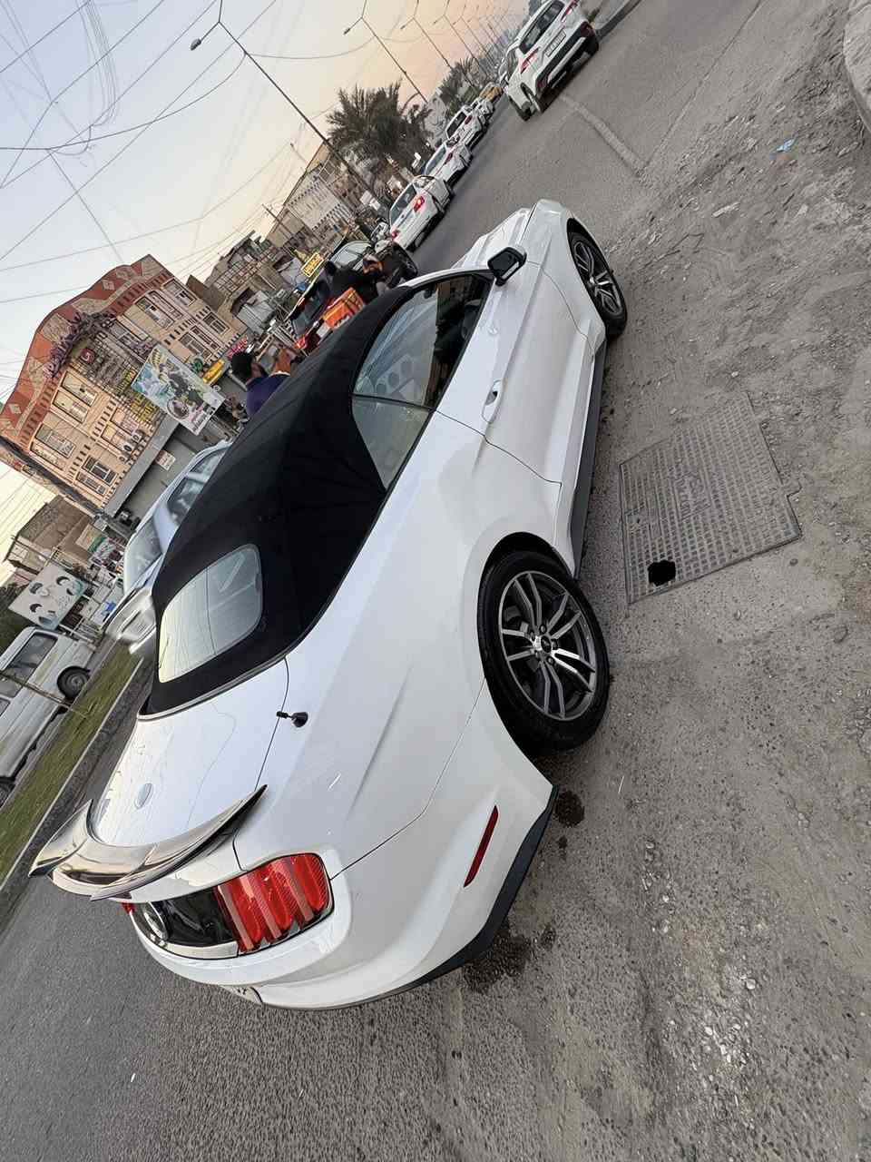 للبيع — Ford Mustang EcoBoost 2017
موستنك 2017 ايكو بوست
محرك 4 سلندر تيربو 2.3 لتر
قير اوتوماتيك
دبل شاشة + كاميرا خلفية
سستم صوتي ممتاز
داخلية جلد
تشغيل بصمة + بصمة باب
تحكم بالسكان
مثبت سرعة
حساسات
سيارة نظيفة جداً

الوارد: أمريكي
الممشى: (90)
اللون: (ابيض )

السعر: (122) قابل للنقاش للجادين
/
📍الموقع: بغداد / المنصور 
للاستفسار خاص او اتصال/  ***********
