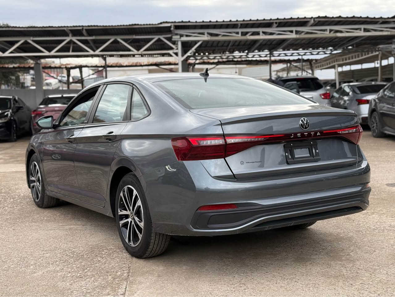 السلام عليكم 
فولكس واكن جيتا (2025) شكل جديد 
سعر جوه سوك : 150ومجال 
ماشيه : 7الف زيرو ✅
اللوان : نفطى 
ملاحطة السيارة  :  چاملغ و حافه البوند وچاملغ خلفى بدون نقطه دواخل ✅

كافه الرباگات سليمه 100% 

المواصفات : 
‏‎كيج الكتروني  
‏‎شاشة ايباد  
‏‎كاميرة
شحن وايرليس
هاند بريك بصمة
اوتو ستارات : 𝐀𝐮𝐭𝐨 𝐒𝐭𝐚𝐫𝐝
اوتو ستارات : 𝐀𝐮𝐭𝐨 𝐒𝐭𝐨𝐩
رادار امامي (تحديد مسار)
‏‎رادار جانبي (نقاط عمياء)
‏‎رادار خلفي (التحذير من الاصطدام)
‏‎حساسات امامي 
‏‎حساسات خلفي 
نظام : 𝐄𝐜𝐨
نظام :  𝐍𝐨𝐫𝐦𝐚𝐥 
نظام : 𝐒𝐩𝐨𝐫𝐭 
تحكمات استيرن
استيرن هيتر 
تبريد لمس
لايتات : 𝐋𝐞𝐝 عدسة زينون 
بكلايتات : 𝐋𝐞𝐝 
ويل كروم
وبعد هواية مواصفات…
 تفاصيل اكثر الاتصال علی ارقام التاليه ‏‎‏ 
‏ WhatsApp - Vibir 
☎️***********

عنوان📍عقره اكر, نينوى
