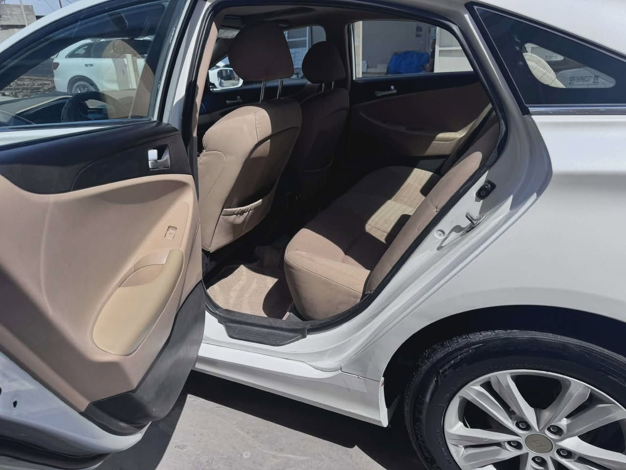 هونداي سوناتا وارد.خليجي  موديل 2011 محرك 2400 دوش. بيه بارد.بالجاملاغات خفيف  بنيد بي صبغ .
هونداي سوناتا وارد.خليجي  موديل 2011 محرك 2400 دوش. بيه بارد.بالجاملاغات خفيف  بنيد بي صبغ .
رقم انكليزي مشروع وطني جاهزه لتحويل 
تخم تاير جديد
حداده.جديده 
بلكات جدد
عبوه بانزين جديده 
موصفات السياره
ليت زنون 
بانوراما طكتين 
قطعتين تبريد 
مري شفط نظام ترحيب 
مري قلاب 
حساس خلفي 
كامره امامي
#115 وبيها مجال 
رقم الهاتف 
*********** تواصل وتساب رقم انكليزي مشروع وطني جاهزه لتحويل 
تخم تاير جديد
حداده.جديده 
بلكات جدد
عبوه بانزين جديده 
موصفات السياره
ليت زنون 
بانوراما طكتين 
قطعتين تبريد 
مري شفط نظام ترحيب 
مري قلاب 
حساس خلفي 
كامره امامي
#115 وبيها مجال 
رقم الهاتف 
*********** تواصل وتساب
