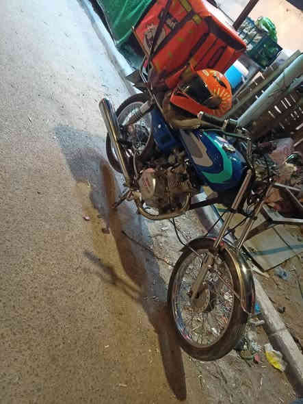 سنويه  بسمي للبيع سعر 1500 وبيه مجال بصره زبير 7752009500 وذاا بوكسر سنويه همه اراوس وزيد
