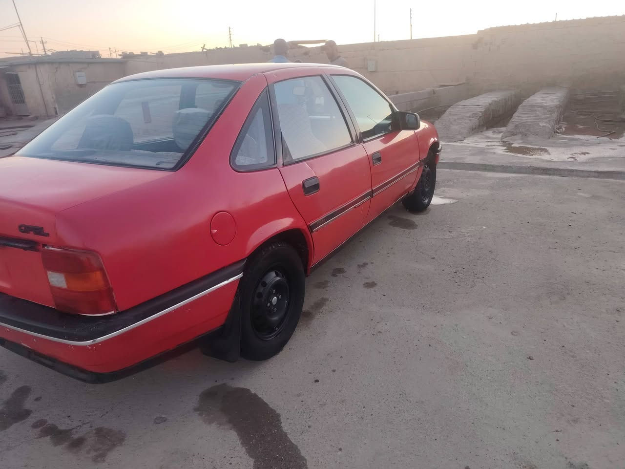 سياره اوبل فكترا موديل 92حجم 16قايش عريض باور سياره نظيفه جدا كولشي مابي شرط بدون ضربه سنويه منتهي21 شرط تحويل كهربائية كلها شغال تخم صدر جديد سعر 30وبي مجال بسيط عنوان كركوك الحويجه مروس هم يرهم  رقم هاتف ***********
***********
