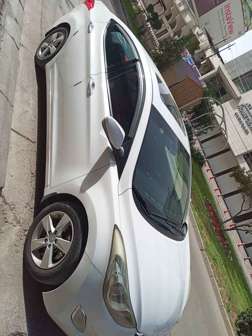 السلام عليكم 
النترا 2014 خليجي 
محرك 1800
مكفوله كبير ومحرك
مري شفط
فتحه سقف 
سيارة نظيفة 
السعر 120
تحويل ثاني يوم
العنوان بغداد الكرخ
***********
