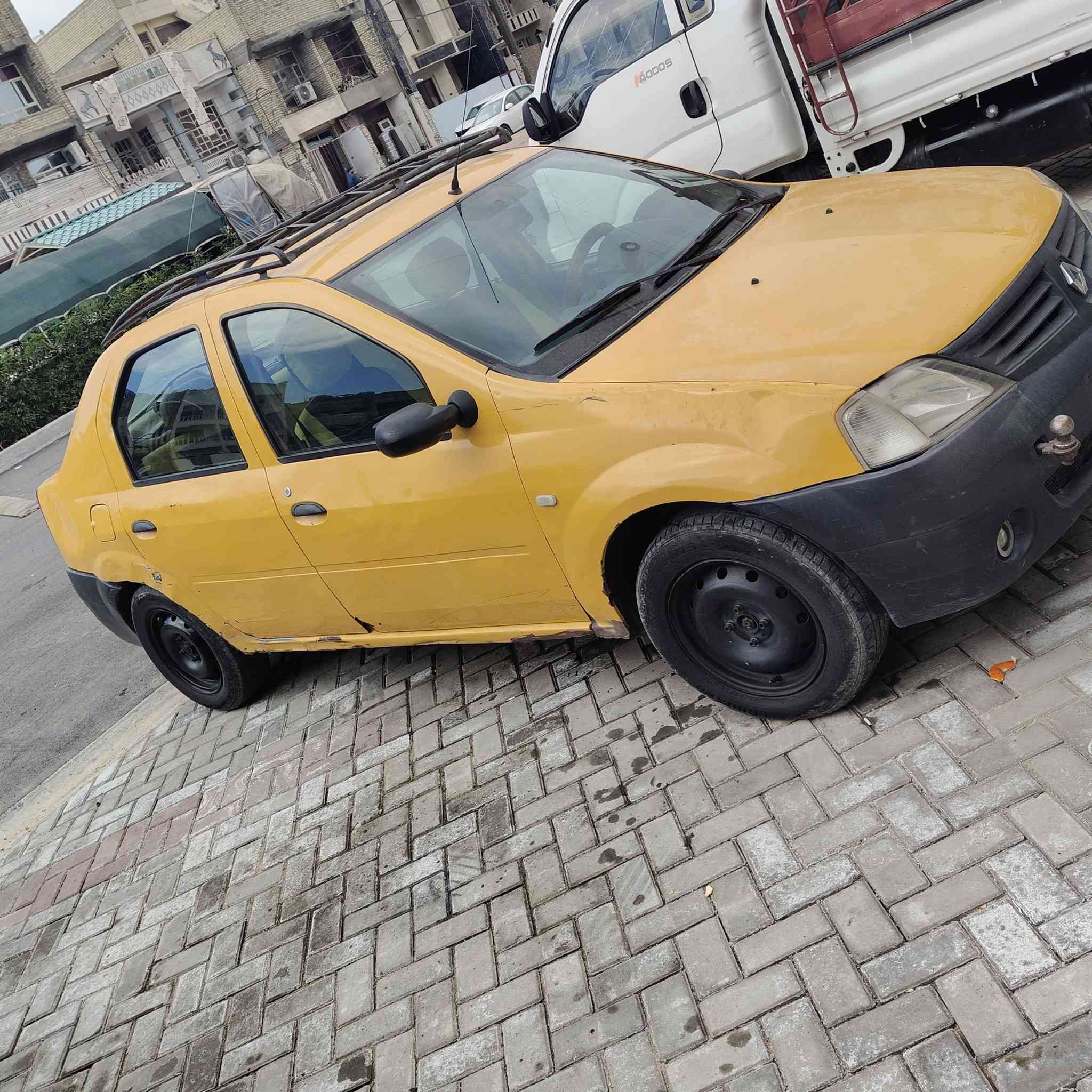 سلام عليكم مرا خصت صاحب الكروب عندي رينو موديل 2009 السياره باور كير ومكينه مكفولات الكشر  شوف العين الشراي يتصل ويدلل ***********
