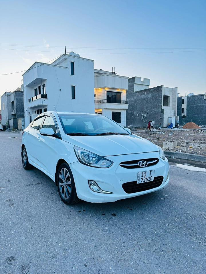 للبيع هونداي أكسنت 2015 خليجييه
رقم بغداد الجديد 
سنويه هزه جدد بأسمي  
محرك 1600 دووش المرغوب دبل قطره 
كير AT مكفوول
صدر نظيف جداً 
تخم تاير نظيف 
ويل كب بلادي 
داخل بيجي
دوشمه كشنات 
تبريد ثلج 
سياره نظيفه كلشش جاهزه
بيه طخه بسيطه بالجاملغ وبنيد مرشوش
السعر 106 ورقه مجال بسيط جداً

***********
مكاني الغزاليه
