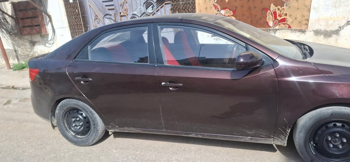 السلام عليكم 
بيع سريع بدون مراوس لغرض الحاجة
سيراتو كير عادي موديل ٢٠١١ بيها قطعتين صبغ وبيها أثر حالوب خفيف قمارة وصندوق 
السعر قفل 🔐 ٧٥


**إذا كنت صاحب هذا الإعلان وتريد حذفه لأي سبب، رجاءا أرسل رسالة إلى الدعم الفني**