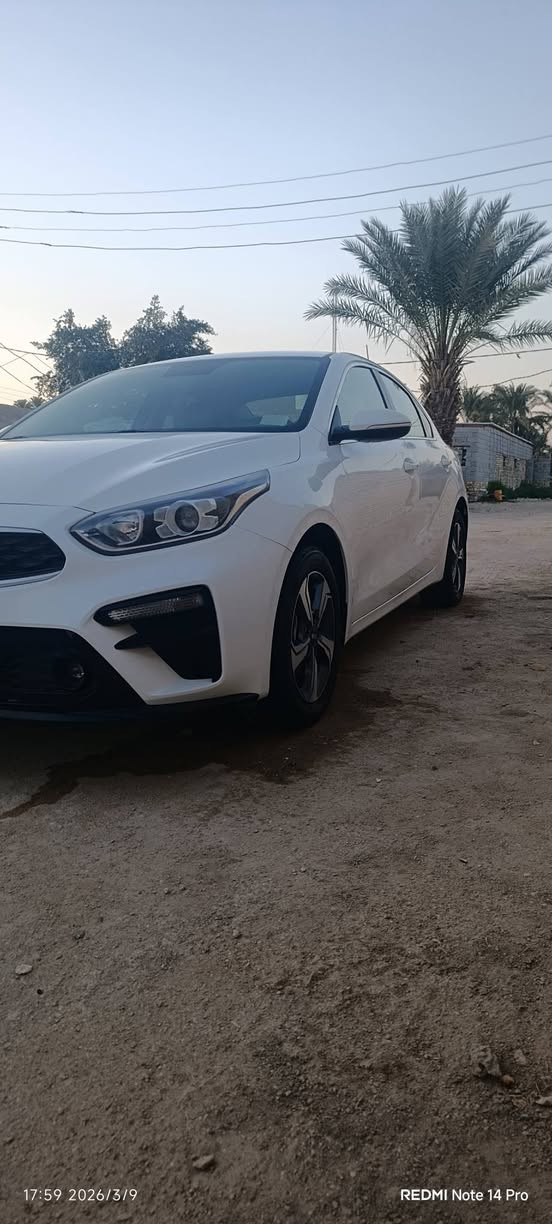 سلام عليكم
للبيع كيا سيراتو 2019 
فول مواصفات 1 ع 1 
عده فتحه مكفوله كفاله عامه من كلشي 
المواصفات لدات اماميه خلفيه حساسات اماميه خلفيه 
تشغيل عن بعد مرايات شفط  جنطه ذكيه بصمه تشغيل بصمه ابواب لون صدفي  درايف مود ثلاث وضعيات قياده وبعد بيعه مواصفات  ماشيه 150 الف    رقمه مثنى بسمي تحويل ثاني يوم 
السعر 159 وبيه مجال قليل  العنوان السماوه الرميثه للستفسار تصل ع الرقم ***********
