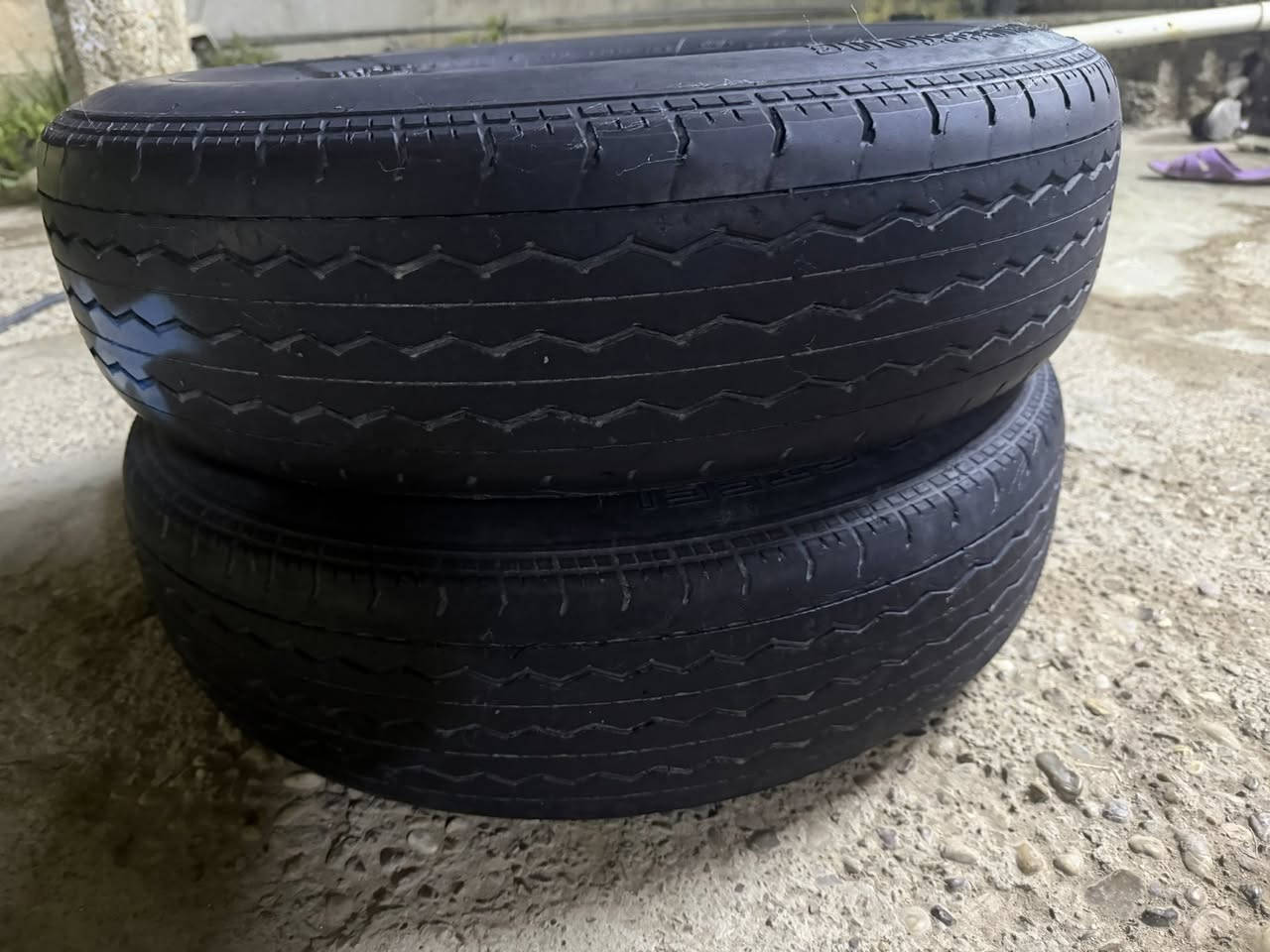 السلام عليكم
زوج تايرات برجستون انتاج 2024 نضيفات 
درع يرهم هايسه وجنبي 
للاتصال *********** واتساب 
‏***********
