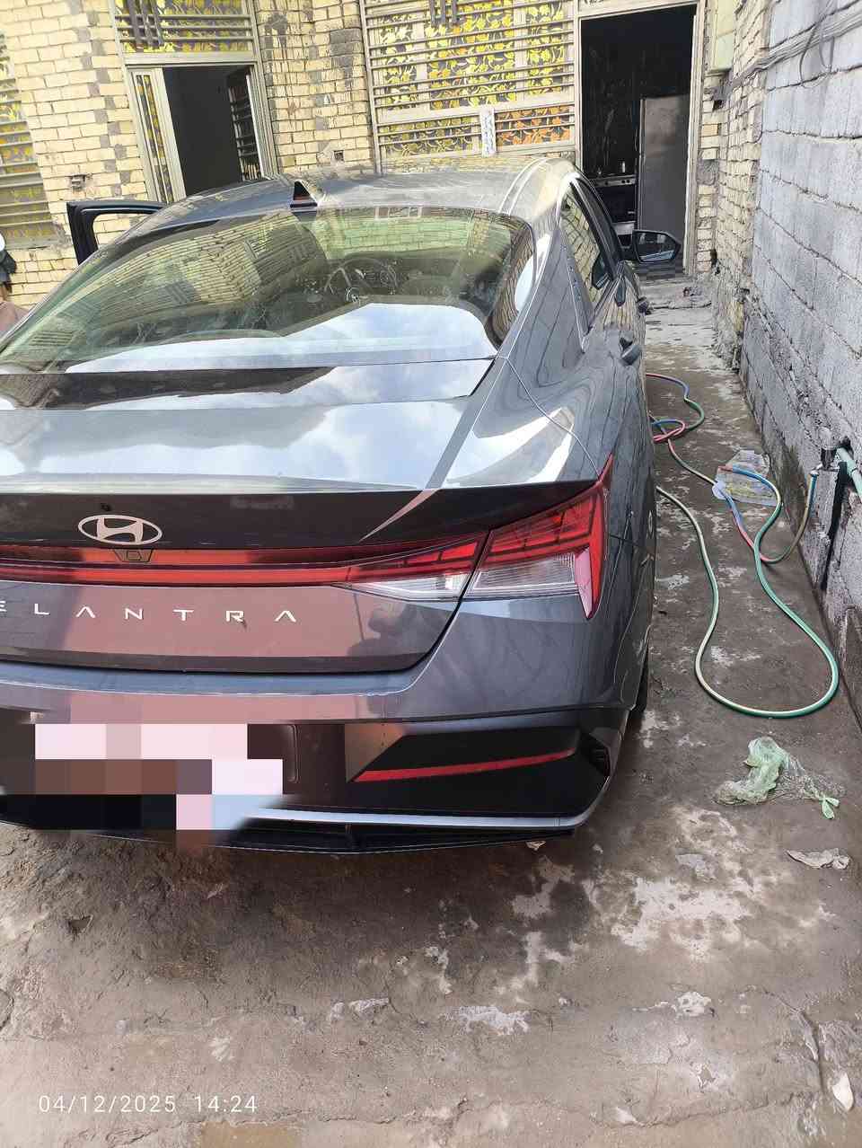 سيارة النترا للبيع موديل 2025  وارد امريكي رقم اربيل باسمي حادثها فقط الجاملغ اليمنى
***********
