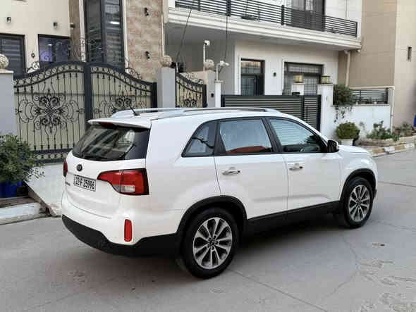 سيارة كيا سورنتو وارد خليجي 2014 
شرط كير محرك محرك اربعه سلندر دوش مرغوب صدر امامي خلفي جاهزها اربعه تايرات جددت سنويه وهزه جديده تحويل مباشر موصفات معروفه سياره مكفوله كفاله عامه مكاني صويره سعر 177
***********
