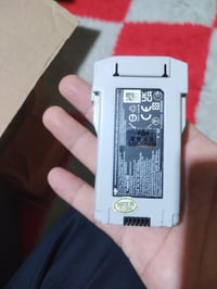 بطاريات ادرون للبيع ٠٧٧٢٢١٣٦٦٣٣