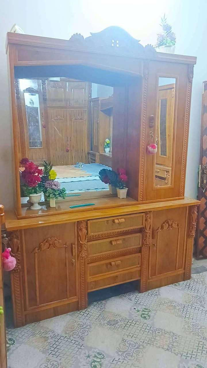 السلام عليكم غرفه تزكام درجه اولى صاج شغل عراقي الأصلي للإستفسار الاتصال ***********
