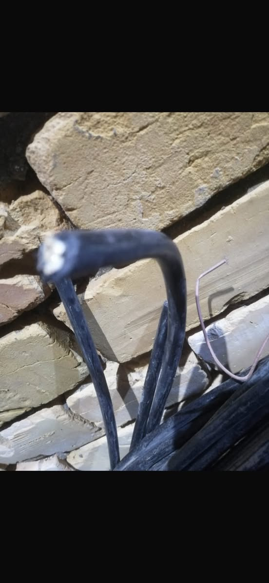 ضفيره صغيره ٤ خطوط تركي ام ٣٥ /١٦٠ متر  ***********.
