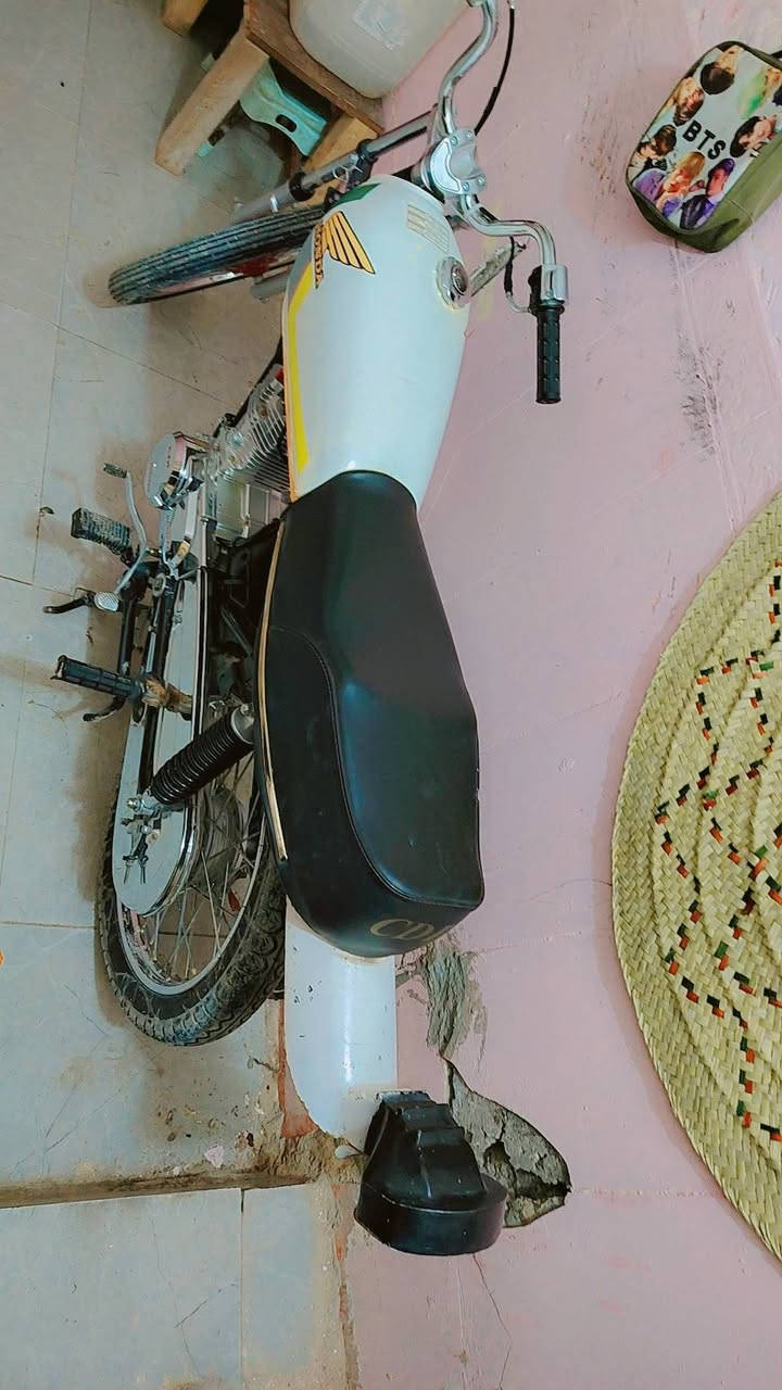 للبيع دراجه جديده أوراق اصولي سعر 750وبيه مجال اتصال *********** او راسلونه وشكرا
