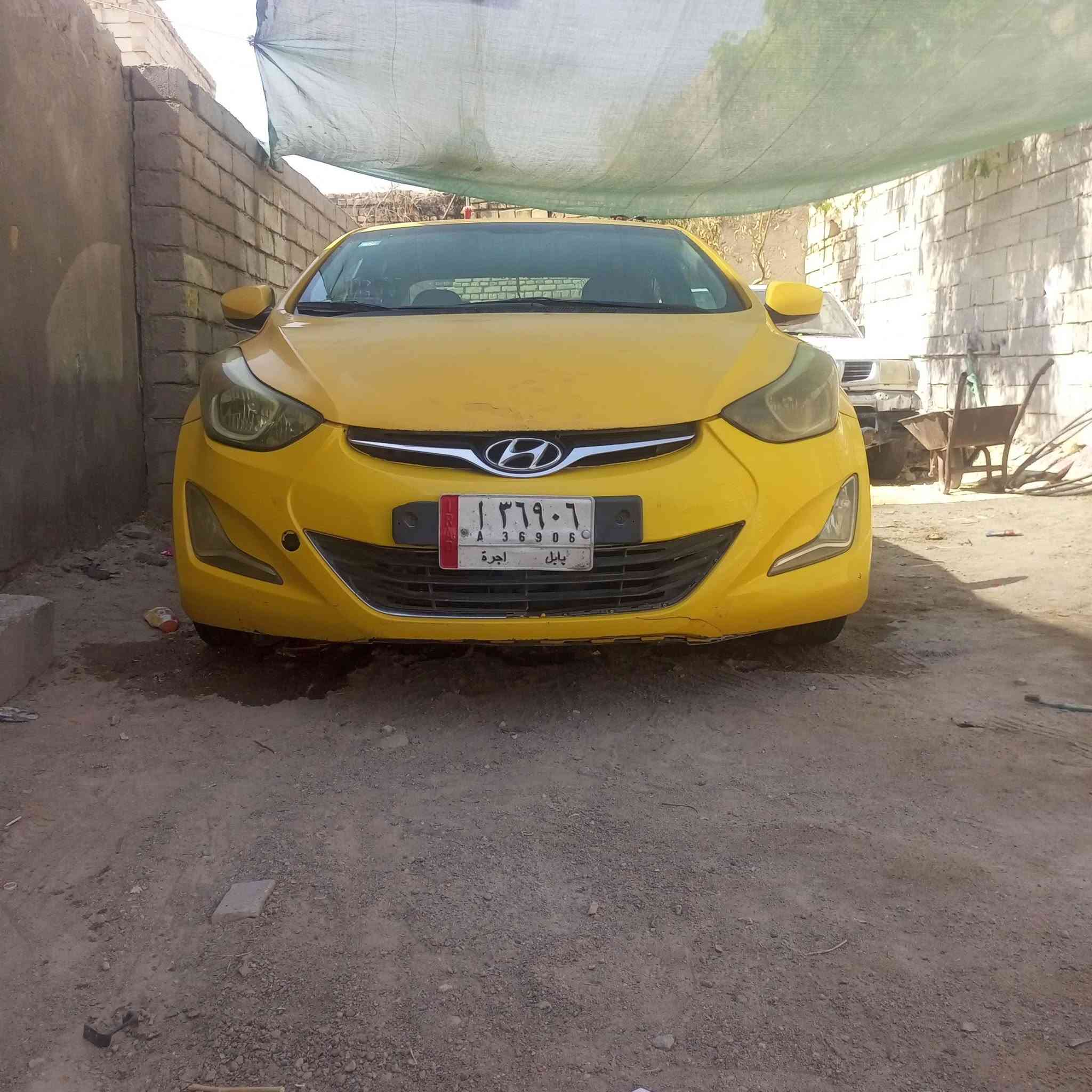 السلام عليكم النترا مديل 14امريكي سياره جاهزه من تخم تاير من تبريد سنويه 29  مكان سياره ناصريه سعر 97وبيه مجال ***********
