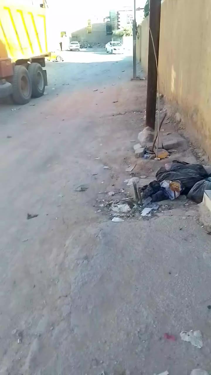 بيت للبيع مشمول بالتطويب مساحه 185 ثاني بيت عن الركن موقع مميز حي المطاط مقابيل مولده سامي للاستفسار لاتصال ***********
