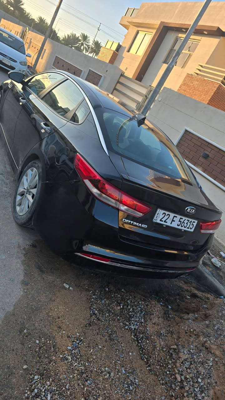 السلام عليكم
للبيع كيا اوبتما 2018لون اسود وارد امريكي حادث خلفي وصار بيهة صبغ جاملغ امامي ونص البنيد بدون دواخل مواصفات معروفه بصمه
السياره على البلاد جاهزه من كل النواحي 
مكينه كير بلاديات برغي ممفتوح بيهة 
سنويه ب اسمي اربيل ماشيه 72000 قابل للزياده 
مكان السياره بغداد العامريه ***********
السعر 125 وبيهة مجال
