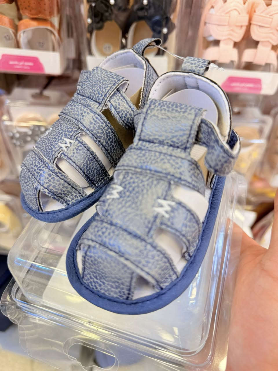 #وصلنا_حديثاً😍 
            موسم الصيفي
 على بركه الله #افتتاح موسم الصيفي
#وفرنالكم احذيه ولادي شغل فول نزاكه جديد يمنه وبس
قياسات 11—12—13 من 3 شهور الى سنه وشهرين
#تشكيله_رائعه من الموديلات والالوان ❤️
العنوان ميسان شارع التربيه #فرع شاكر الهاشمي
مقابيل معرض بوتيك الاحذيه 
متوفر خدمه توصيل داخل #محافظه 
التواصل واتساب ***********
التواصل انستكرام zer1.b1
