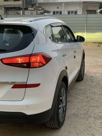 2020 الكاصد ماشية ٧٧  السيارة مال جناي   تخم تاير جديد   كراسي كهرباء ...