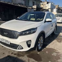 للبيع سورنتو 2018 شكل 2020 سياره مكفولة ماعده بارد بين الباب وجاملغ سو...