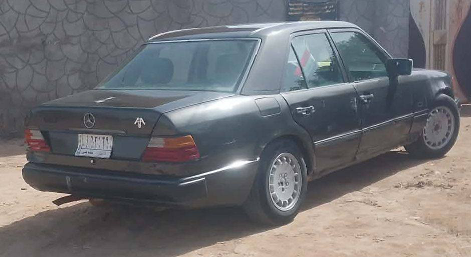 سلام عليكم مارسدس دب موديل 87 گير ومكينه 2500خير من الله تخم تاير شرط التحويل مشروع وطني 
السعر 27 مكان ذي قار الغراف 
***********
