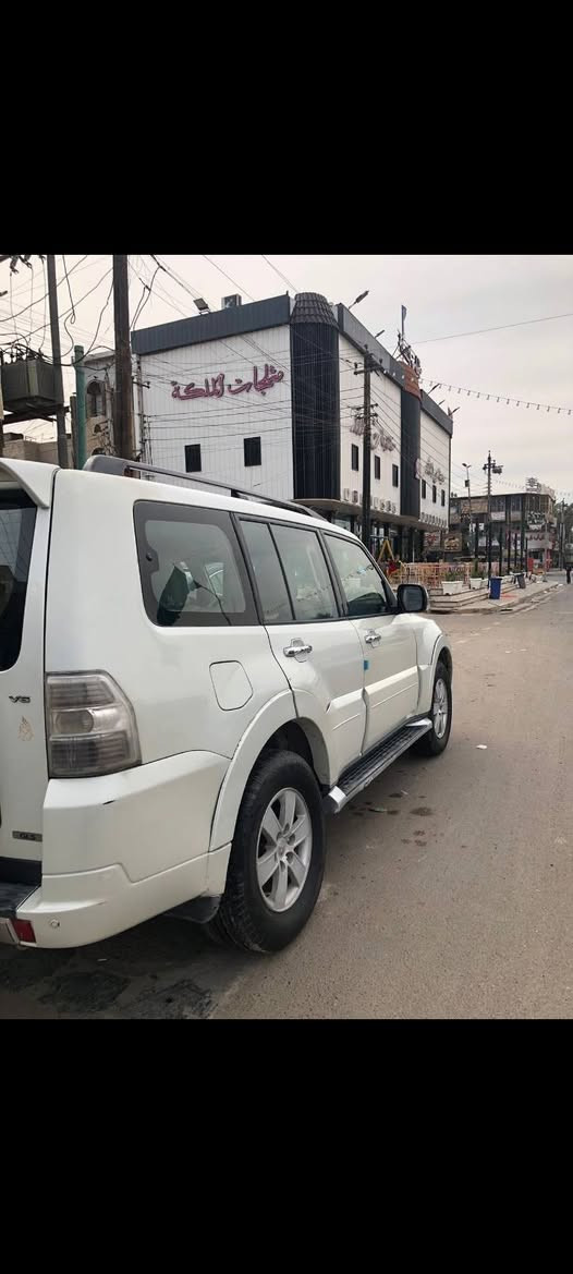 السلام عليكم باجيرو موديل 2008 ام دمام للبيع مصبوغه حزام تبريد شغال  تايرات تخم جديد مرايات شفط كشنات كهربائيه ما عليه أي غرامه سياره بسمي تحويل ثاني يوم بيع او مراوس مكاني بغداد  اتصل وبيك خير وتددلل 
***********
