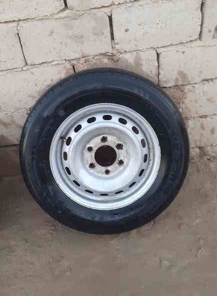 السلام عليكم 

يوجد غراض ستاركس للبيع 
سوبايه طياريه جديده  
درع نضيف 
ويل كب ستاركس نضيف بس تايره تعبان
ويل عادي بي تاير نضيف 
الي يردهن يتصل *********** او يراسلني 

المكان بابل القاسم
