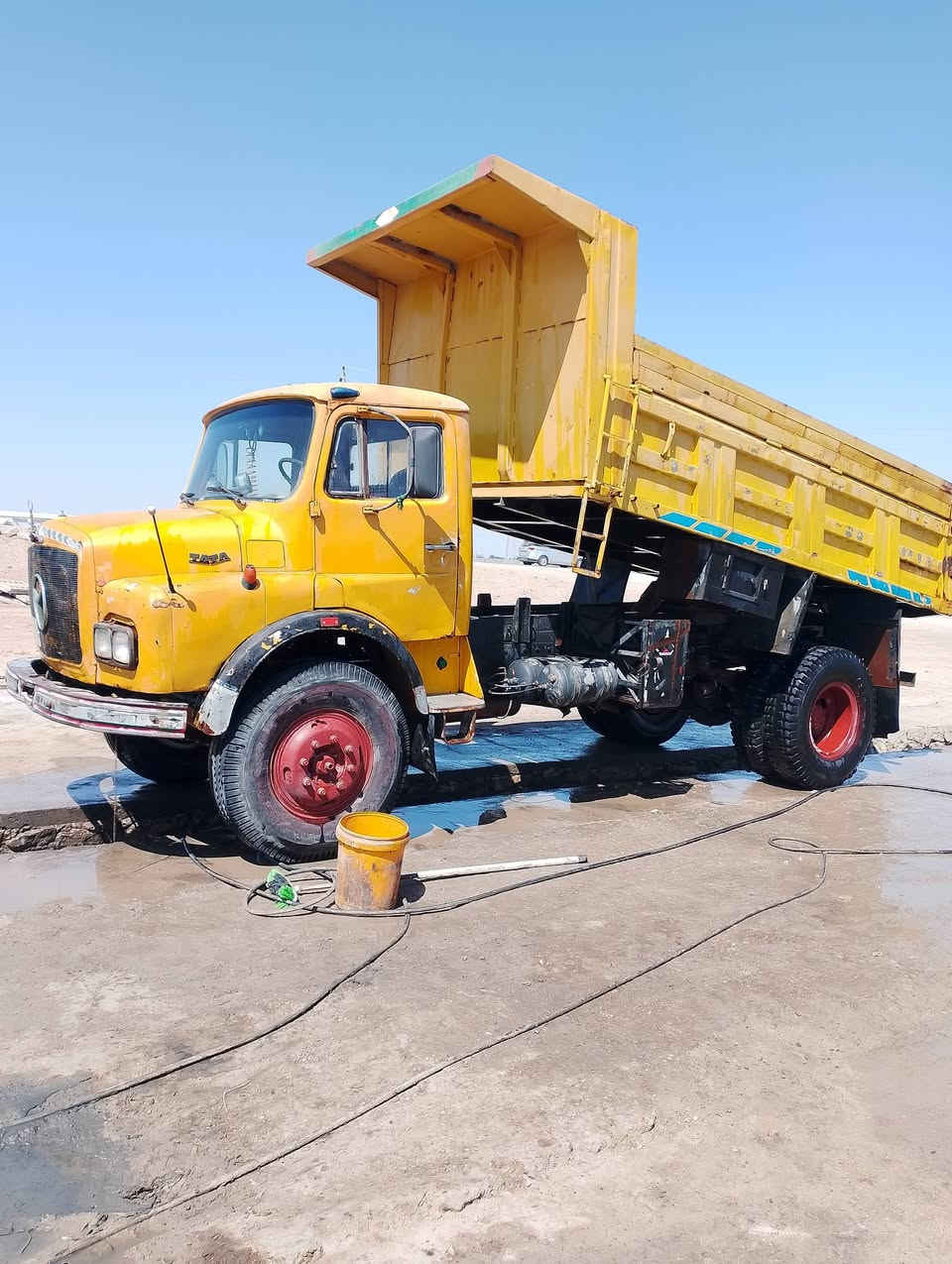 سياره تاته للبيع موديل 2002 شاصي مدبول بي فطر المكان السماوه والاستفسار ع هاذا الرقم ***********.
