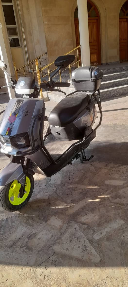 السلام عليكم دراجه شحن ٦ بطاريات دراجه زيرو كبه لدات شلعه معدل ٤ نمر وبك ماشيه ألف بعد على الشركه بصمتين العنوان بغداد الغزاليه السعر ٧٥٠ هاتف *********** بيه خدمه واتساب للتصال
