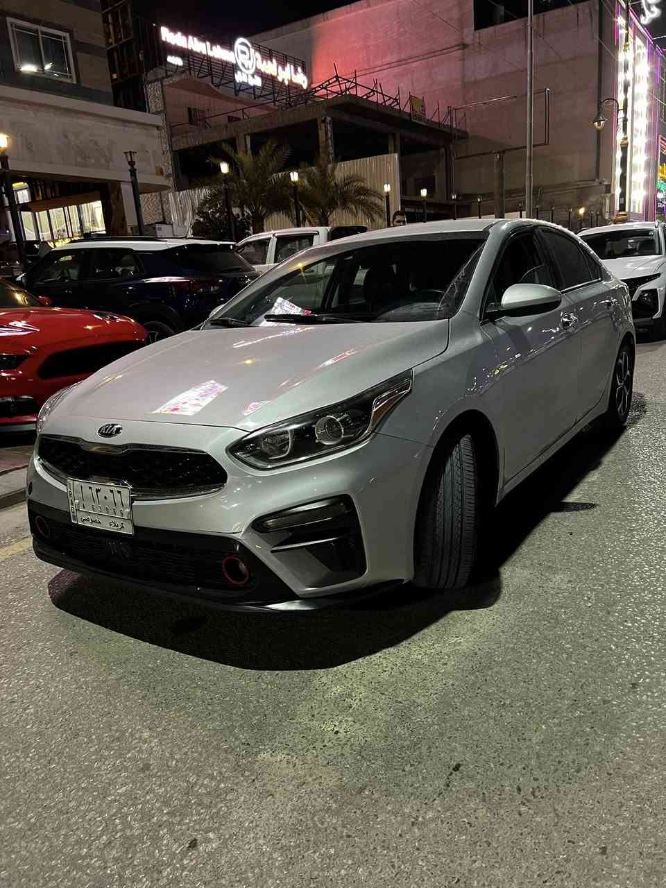 السلام عليكم فورتي 19 رقم كربلاء تحويل ثاني سياره مكان كربلاء بيه مكينه جديده توه مشدوده وسوناره موجود سياره جديده السعر 117 وبيه مجال وشلع عيوني ***********صور حادثه موجود
