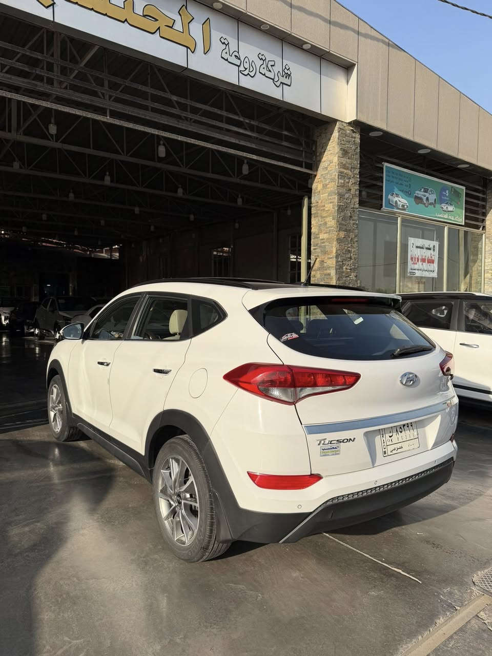 توسان 2018
كفاله عامه ماعدا بارد فوك البكلايت الخلفي الايمن 
ماشيه : 50,000km
المواصفات فول اعلى مواصفه بفاتها:
(بنراما-مري شفط-سويج-٣ أنظمة قياده - وبقية المواصفات المعروفه)
للاستفسار : *********** واتساب
