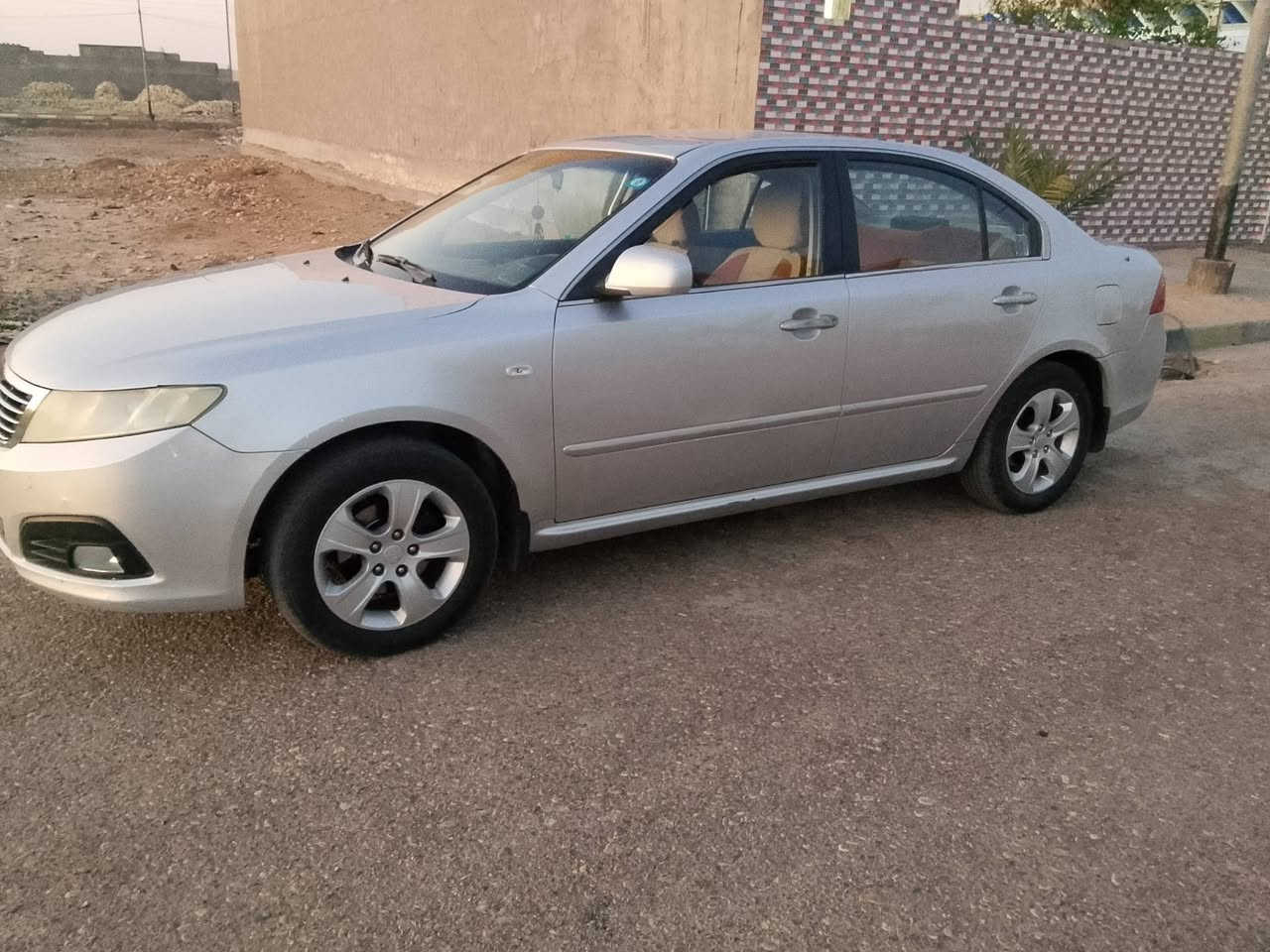 من رخصه صاحب الگروب
سلام عليكم شباب سياره اوبتيمه 2009
كفاله عامه ما عده جاملغ المامي بي رش صبغ 
وسونار مرفق بل منشور 
گير و مكينه مكفولات 
رقم صاحب سياره ***********
سعر 115
