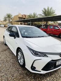 كورلا  هايبرد  المديل ٢٠٢٥ ماشيه ١١الف  كفاله عامه  فول موصفات  077226...