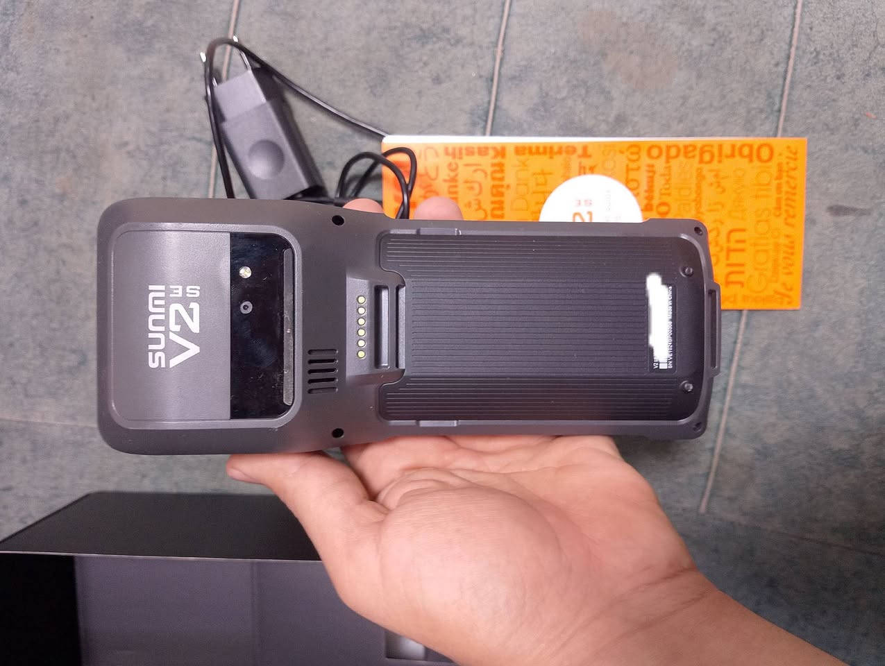 سلام عليكم جهاز بيع الارصدة وشحن العاب وغيرها...
الجهاز مستعمل فقط 10 سحبات رصيد. يعني اخو الجديد ما صارله هواي ابد.. 
السعر 140 وبي مجال. 
للتواصل ماسنجر/ او/اتساب ***********
العنوان كربلاء المقدسة
