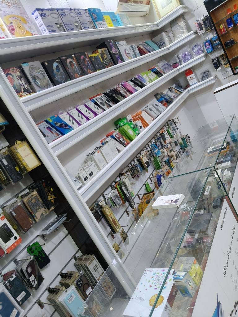 📢 فرصة استثمارية مميزة للبيع بسعر مناسب
يُعلن عن بيع مكتب شغال وجاهز بالكامل، وعليه رجل خير من الله 🙏
المحل كامل مكمل ولا يحتاج أي نقص، يشمل:
🔹 كفرات وإكسسوارات
🔹 أجهزة متنوعة
🔹 كاميرات
🔹 حاسبة
📍 الموقع: حي الحسين الجديد – شارع أبو شاكر
💰 الإيجار: فقط 200 بالشهر
✨ موقع حيوي وشغل مستمر، فرصة ممتازة للي يريد مشروع جاهز ومضمون بإذن الله
⚠️ سبب البيع: عدم التفرغ للمحل وانشغال بأعمال اخرى
📞 للتواصل: *********** عمارة, ميسان
