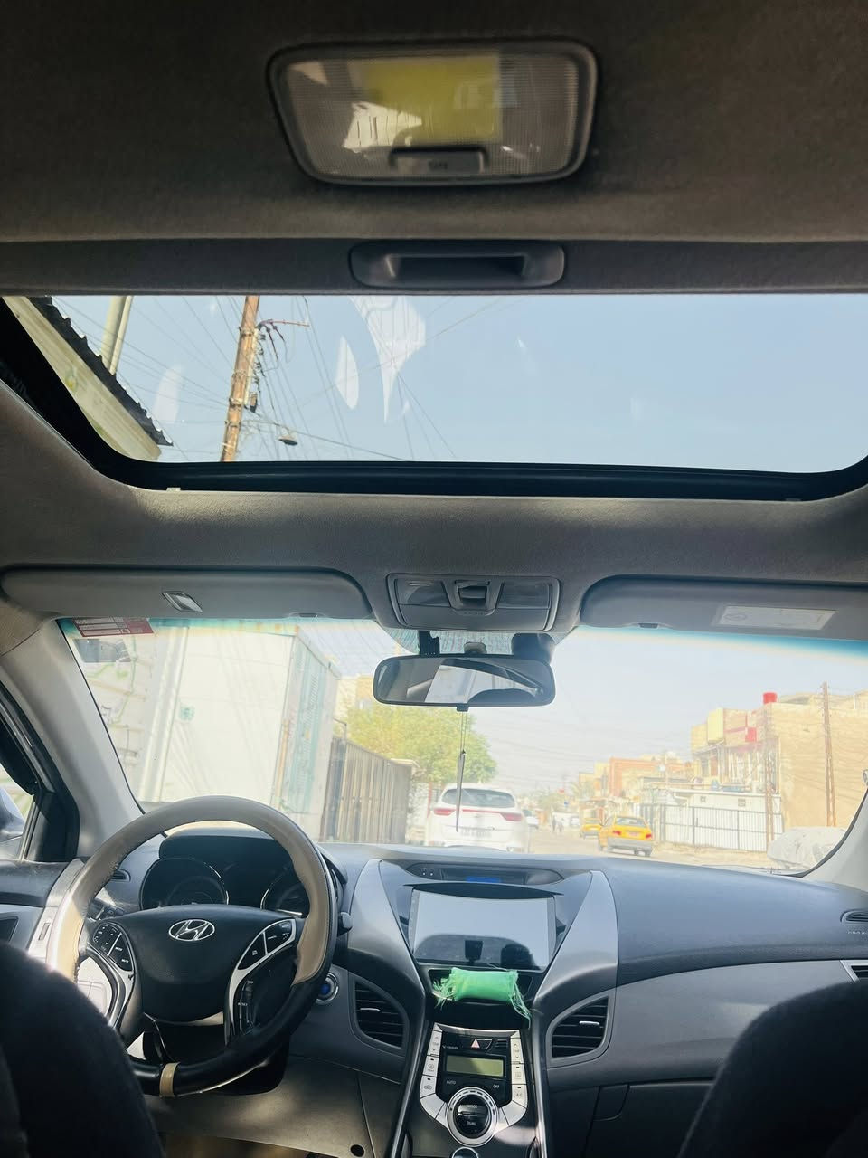 السلام عليكم
النترا موديل 2012 خليجي
اللون رصاصي سلفر
رقم بغداد أنكليزي
بصمة وفتحة سقف
مكينة 1800 دوش
شاشة وكامرة وتحكم جهتين
وتبريد بيانو
اشاير بالمري
حساس خلفي
تخم تاير جديد
ومنظومة مال تبريد جديدة
باب الصدر مصبوغ والصندوق فقط جوة الرقم 
تفاصيل اكثر موجود السونار بالمنشور
السعر 115$ وبها مجال قليل
مكان السيارة 
بغداد الشعب
***********
