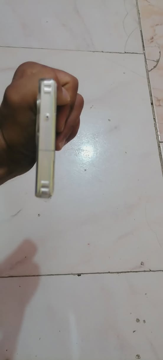 للبيع سامسونك S23 الترا
ذاكره 512
العشوائيه 12
البطاريه 5000
 مبدل ظهر  
وياه باور  بنك شحن لاسلكي 
سعر 550 وبي مجال 
مكاني ناصريه مركز
واتساب او اتصال 
***********

