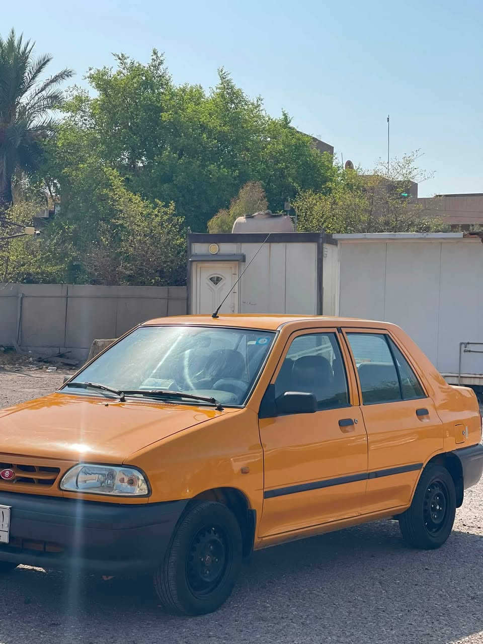 السلام عليكم
سايبا موديل 2018 رقم بغداد باسمي الشواصي مكفوله السيارة ما مشتغله تكسي يعني للبيت فقط بيها صبغ قليل اثر شخط بالجاملغ الخلفي ونص شبر بارد بخشم البنيد والباقي مكفول السعر 43 ورقة وبيها مجال مكاني بغداد الحسينية السيارة احلى من الصور تجي وتشوف بعينك 

***********
