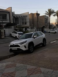 راف فور للبيع 2024 للبيع مواصفات xle ماشيه 66 الف ضرر جنطه فقط السعر 2...