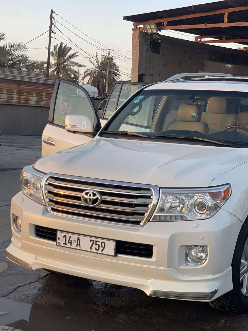 لاند كروز 2015 كفاله عامه
المكان البصره 

***********
