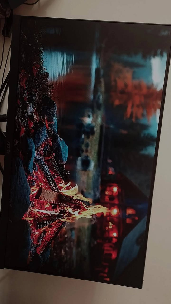 السلام عليكم 
شاشة مونتر   MSI G244F E2 
حجم 24   180hz. 1ms ips
استعمال قليل جدا 
170 وبيه مجال بسيط 
***********
عنواني النجف
