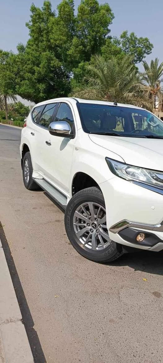 السلام عليكم مونتيرو موديل ١٩ سعر مناسب جدا جوه السوك(( 193 ))ورقة  سيارة مصروف عليها مو مثل خواتها بالعافيه على اللي ياخذها مابيها اي مصرف كاملة مكملة 
 مكفولة عدى دعامية الخلفية مصلحه 
مكان السياره بغداد 
تفاصيل اكثر اتصال على الرقم ***********
