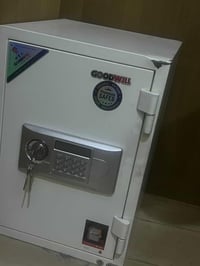 خزنة • قفل إلكتروني • جديد