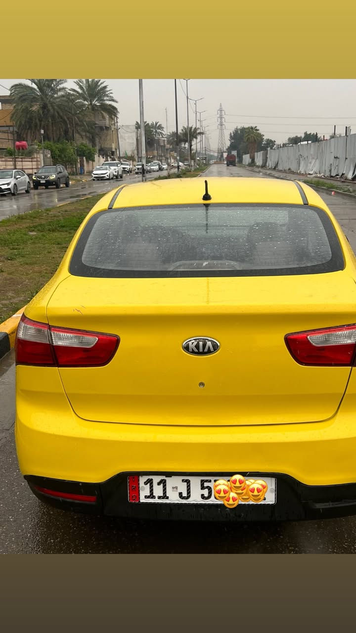 السلام عليكم ريو مديل 2013 مصفره هيئه وغرامه رقم جديد سنويه جديده هزه جديده باسمي تحويل ثاني يوم كير مكينه خير من الله حادثهة بس جاملغ بدون دواخل مكاني بغداد الحريه الدولعي السعر (76)بيهة مجال بسيط رقم ***********
