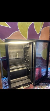 ثلاجة صغيرة • شبه جديد • البصرة