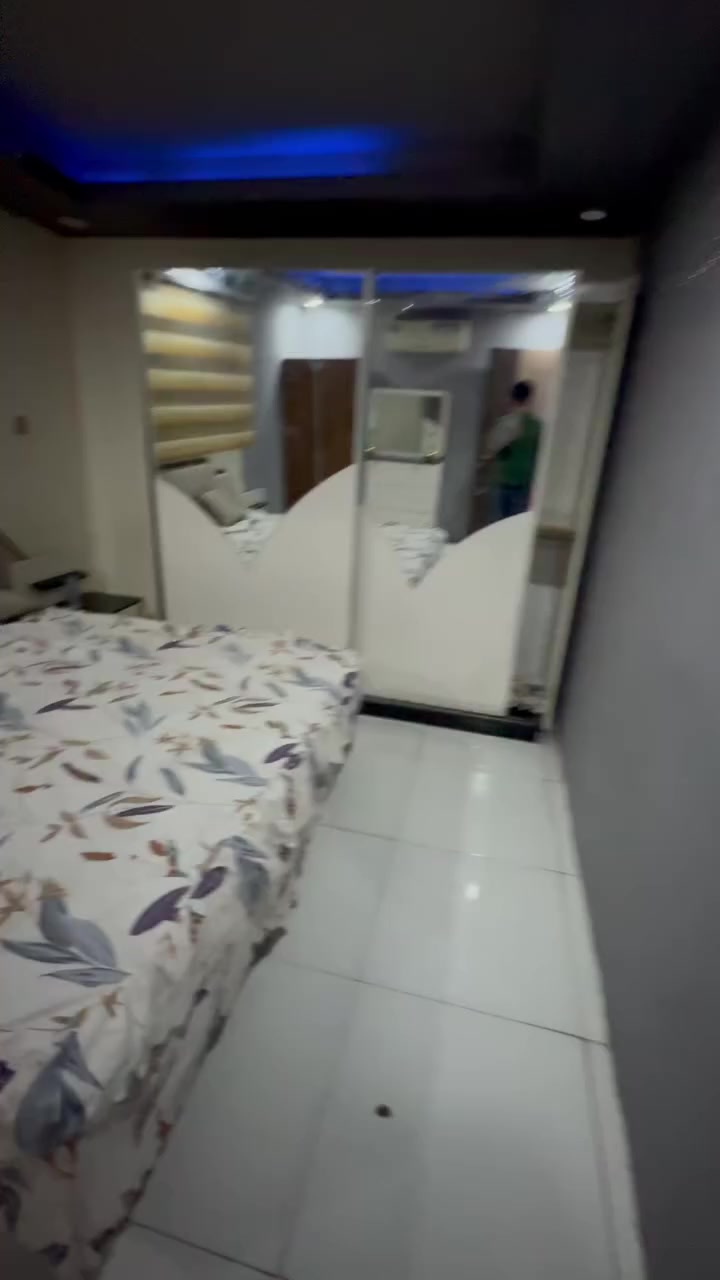 شـقـة حـديـثـة مـؤثـثـة لـلأيـجـار
📍الـعـنـوان : - الكراده الاندلس خلف فندق السدير مقابيل كليه الاسراء 

تحتوي على غرفتين وصالة ومطبخ و حمام 
البناية مجهزة بمصاعد و حارس 

لـلـمـزيـد مـن الـمـعـلـومـات الاتـصـال عـلـى الـرقـم

( *********** )                            ، 

نـسـتـقـبـل جـمـيـع الـعـروض الـسـكـنـيـة و الـتـجـاريـة
